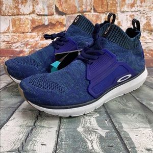 oakley stride running sneakers